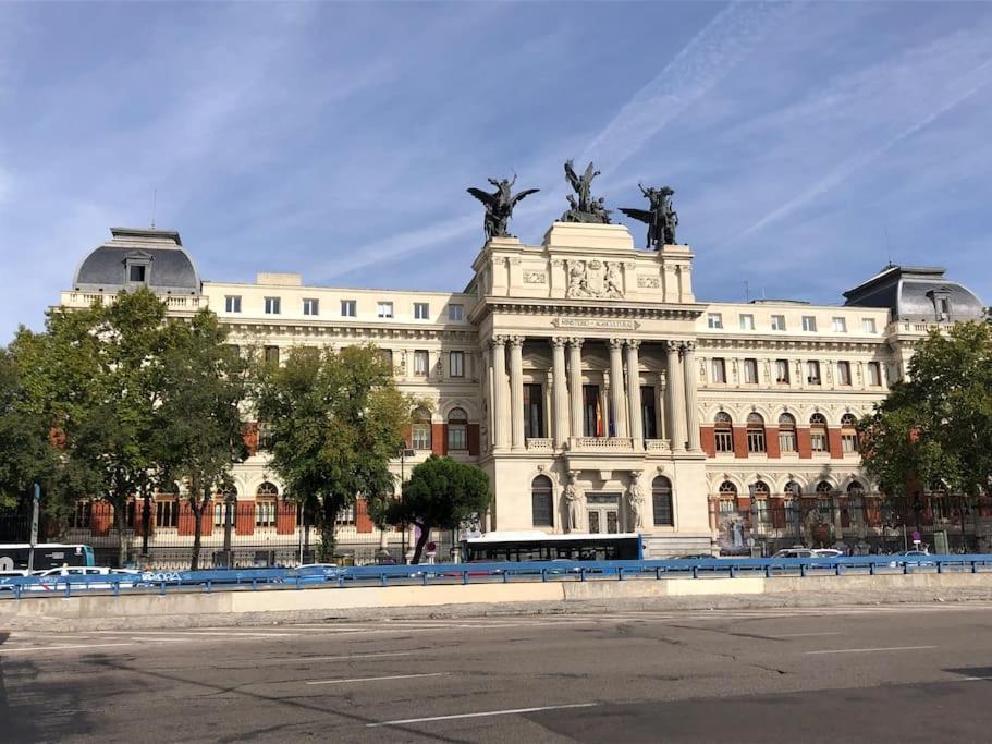 Apartments Madrid Lavapies-Reina Sofia ภายนอก รูปภาพ